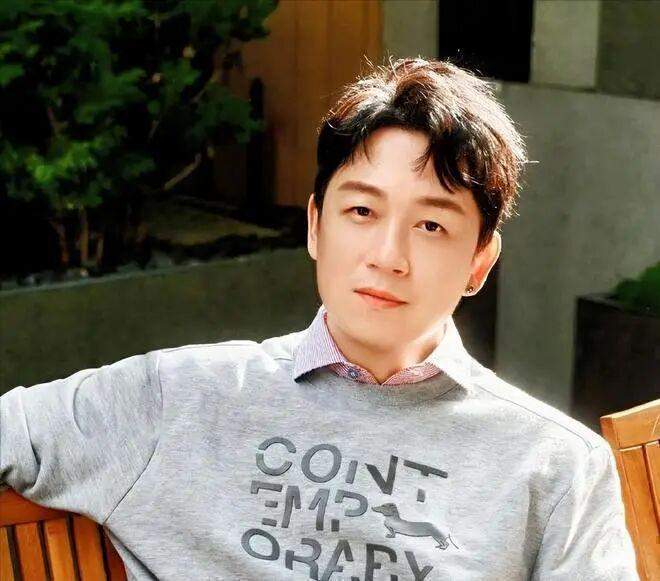  【深度复盘】潘粤明舆论危机公关全解析：13年沉浮背后的公关博弈与价值重塑 娱乐新闻