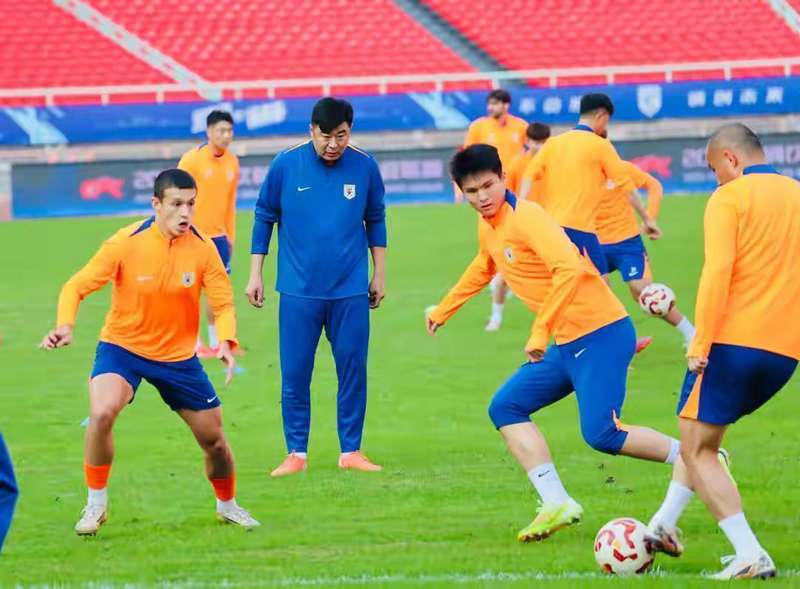  泰山困局深层解码：从战术崩塌到重建路径的技术复盘 体育新闻