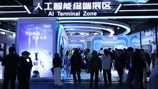  【深度拆解】Sutskever三万字访谈背后：AI扩展范式终结的技术真相 IT技术 【深度拆解】Sutskever三万字访谈背后：AI扩展范式终结的技术真相 IT技术