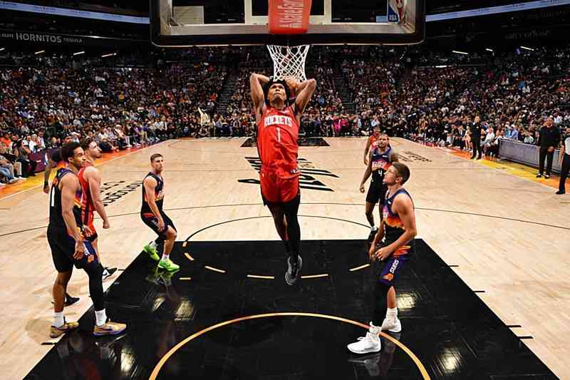  数据不会说谎：阿门·汤普森的角色蜕变揭示现代篮球的深层逻辑 体育新闻