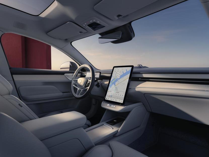  当99岁的北欧老匠人决定ALL IN纯电，它究竟在坚守什么？ 汽车科技